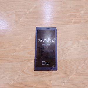 가격포기!!! 디올 소바쥬 오드퍼륨 100ML 새상품 단돈 9만원에 급처분!!!
