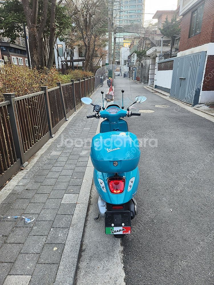 2022년식 베스파 스프린트--3