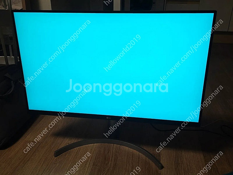 LG 4K 32인치 모니터 (32UN650)--2