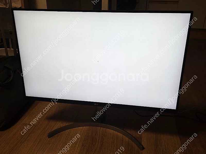 LG 4K 32인치 모니터 (32UN650)--6