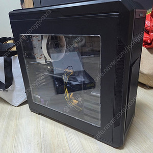 개인 가정용 중고 고사양 데스크탑 판매합니다. (i7-9700K/GeForce RTX 2070)