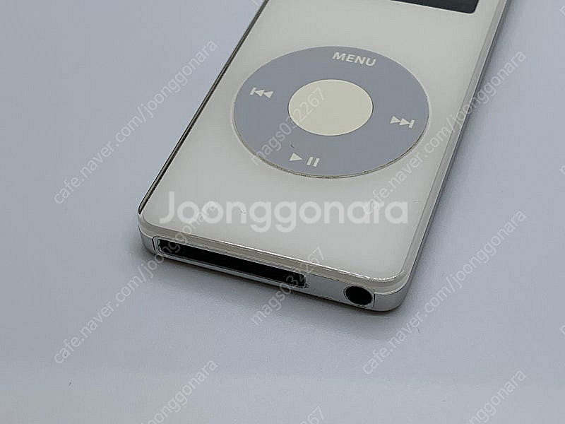 아이팟 나노 1세대 4g 화이트--2