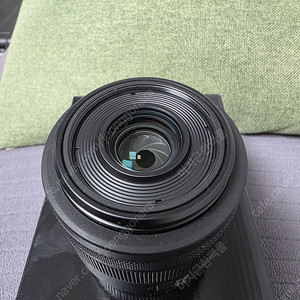 캐논 RF 35MM F1.8 MACRO IS STM 렌즈 판매합니다.