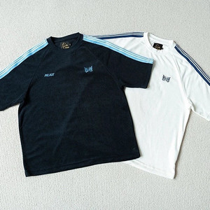 좌쓰 Palace x Needles Towelling T-Shirt 팔라스 x 니들스 타월링 티셔츠 블랙, 화이트 - 24FW