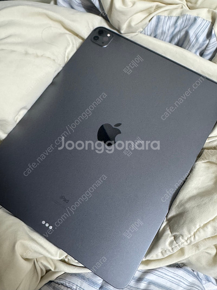 아이패드 프로 5세대 12.9인치 128GB 스페이스 그래이 색상 판매합--1