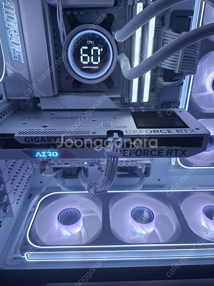 서울)기가바이트 AERO 4060 3팬 팝니다.새상품급--0