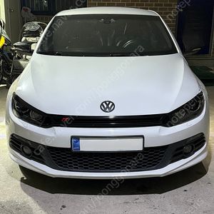 폭스바겐 시로코 R-line 2.0TDI 연비31km/L 소모품 풀 정비된 S급 카플레이 안드로이드오토 사이드라이트 등 모두 풀옵션 차량 판매합니다.