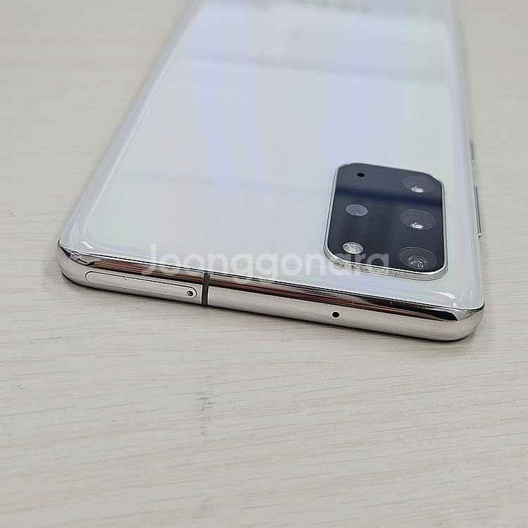 갤럭시S20플러스 화이트 256용량 무잔상 깨끗한단말기 24만 판매해요--4