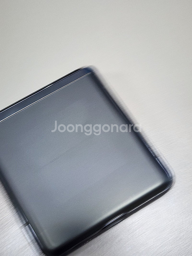 < 갤럭시 플립2 그레이 256기가 파손없는 가성비단말...--2