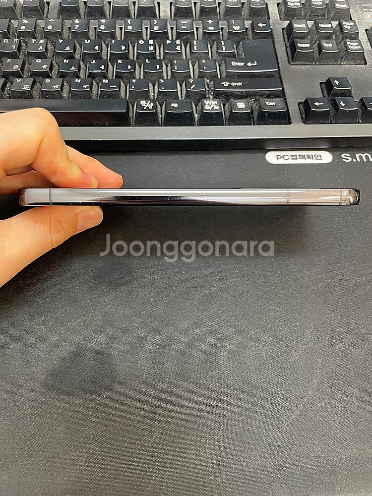 갤럭시S22플러스 블랙 256GB 무잔상 상태좋은 중고...--6