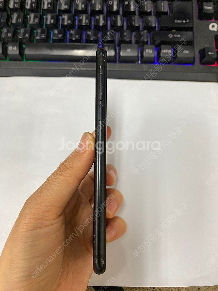 204300 아이폰7 매트블랙 액정SS급 32GB 무잔...--4