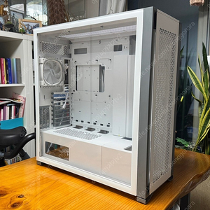 커세어 7000d airflow white 팝니다