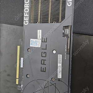 기가바이트 eagle rtx4060ti 8gb 3팬 팝니다