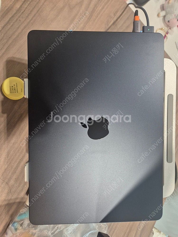 맥북에어 13인치 24gb 512gb 미드나이트 s급--0
