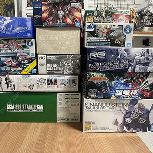 PG,MG,RG,HG 건담 건프라 팝니다.