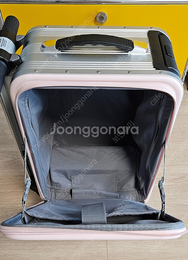 에어휠 전동캐리어 20인치 핑크 최고급 프리미엄 새제품...--9