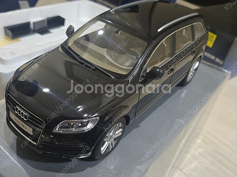 1:18 1/18 교쇼 아우디 Q7 블랙 다이캐스트 팝...--0