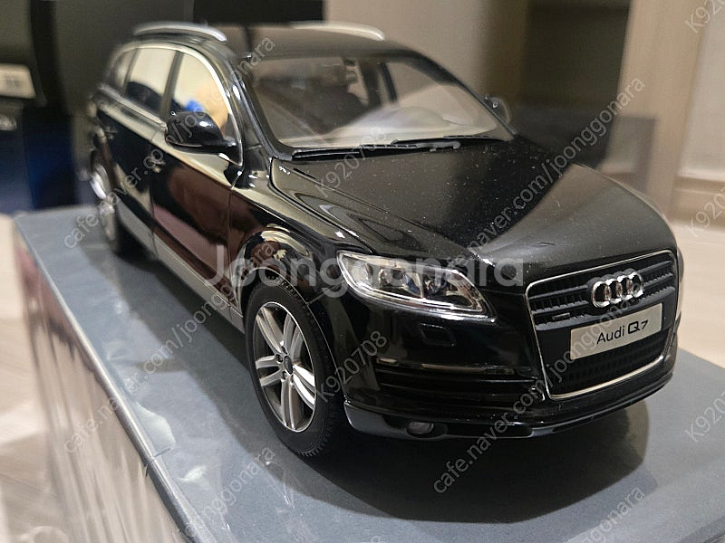 1:18 1/18 교쇼 아우디 Q7 블랙 다이캐스트 팝...--3