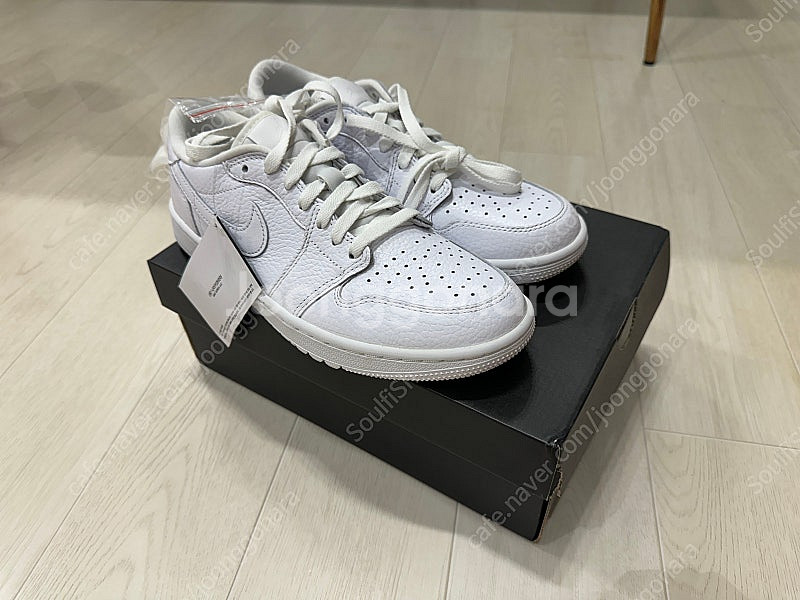 조던1 Low Golf Triple White 250사...--0
