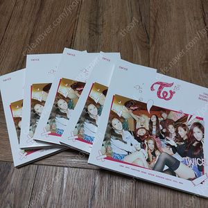 트와이스 미니 1집 우아하게 개봉 앨범 10장 일괄 팝니다. 우아하게