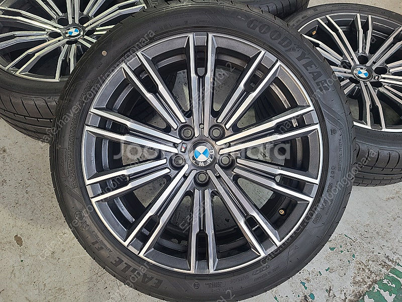 [판매]BMW G20 790m 18인치 휠타이어 팝니다--1