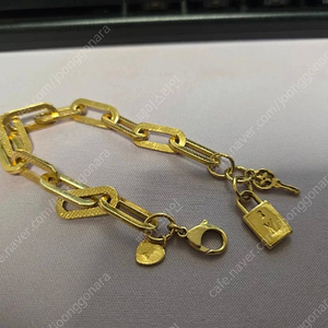 순금여자팔찌 10돈팝니다