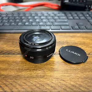 파나소닉 20mm f1.7판매중, 12-60mm예약중