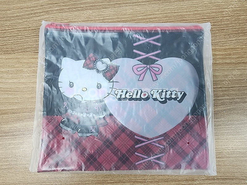 산리오 할로윈 헬로키티 파우치--0