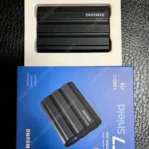 [풀박스] 삼성 포터블 T7 실드 SSD 외장하드 블랙 1TB (공식판매처 구매)