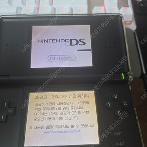 닌텐도 Ds 라이트 위에화면줄 전원버튼살짝삐꾸무배