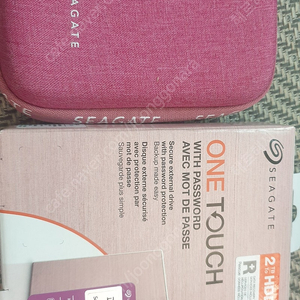 씨게이트 OneTouch 2TB 외장하드 핑크색 새상품입니다!