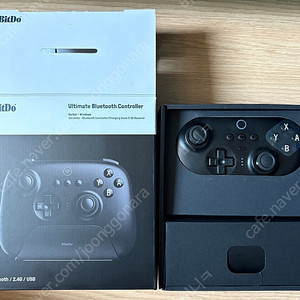 *** 8bitdo ultimate 블루투스 게임 패드 (팔얼블1) 팝니다-