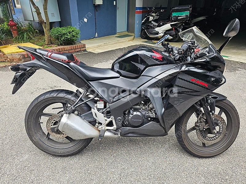 cbr125 16년--2
