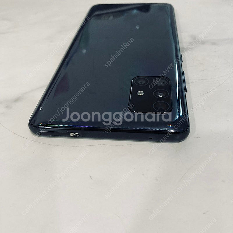 갤럭시 A51 블랙 128기가 매우깔끔한기기 6만3천원 판매합니다!--3
