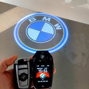 BMW 1시리즈, 3시리즈, 5시리즈, X3, X5, X7, iX 차량키 근접도어 기능 탑재된 디지털키로 업그레이드