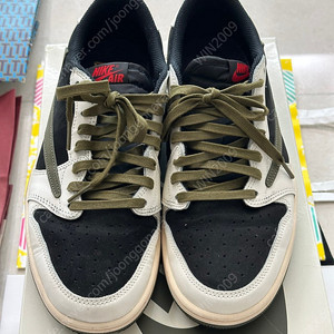[w270] Jordan 1 x Travis Scott Retro(미디엄 올리브)