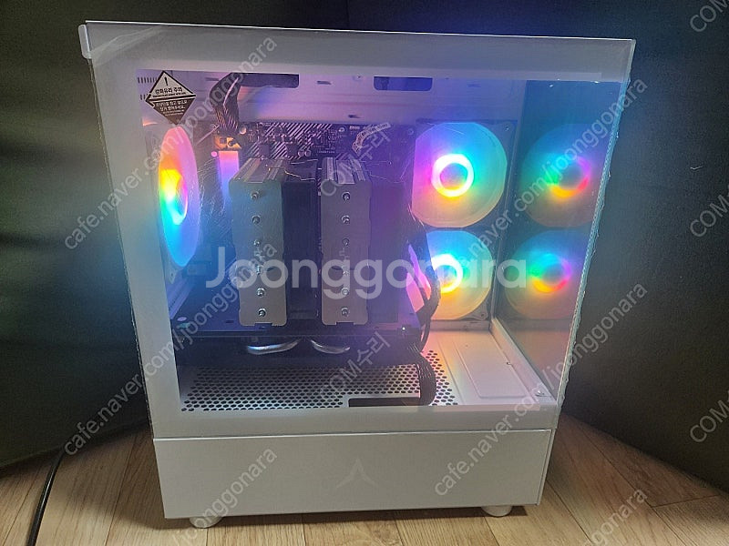 가성비 게임용 PC 팝니다. (5700X3D, 32G,...--0