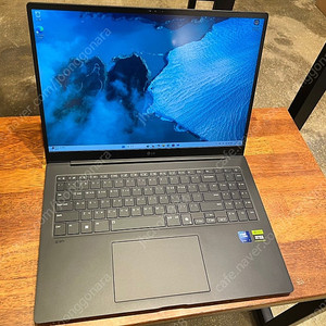 2025 그램 프로16 16ZD90TR-SX7BK 노트북 팝니다(울트라7 S2,RTX4050,32G,16인치)