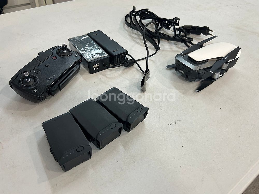 DJI 매빅 에어 1 플라이모어 콤보 판매합니다.--2