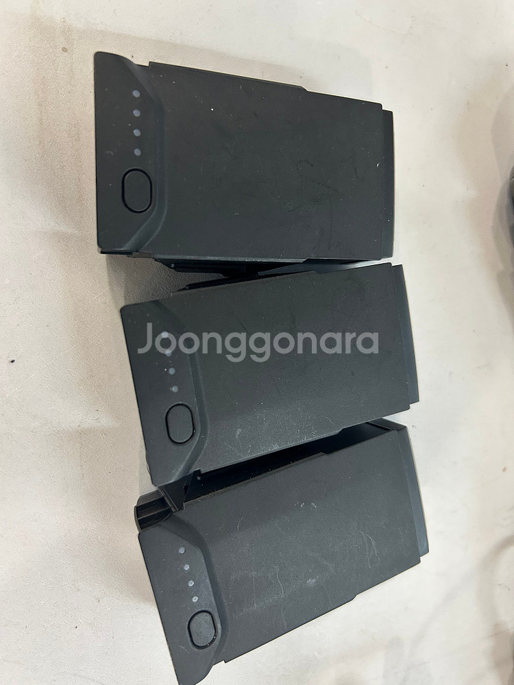 DJI 매빅 에어 1 플라이모어 콤보 판매합니다.--7