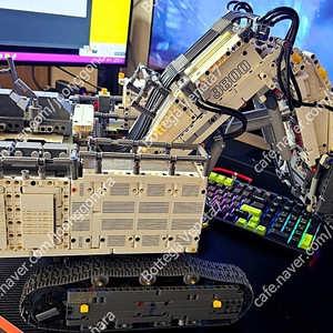 레고 42100 립헬 R9800 판매합니다.
