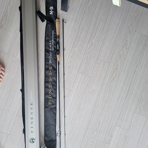 피네스플러스 632팝니다 5회미안출조 교화서x18만 택배 직거래 둘다가능 지역 청평역