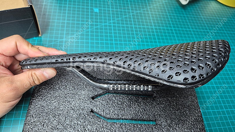 풀카본 3D안장 신품 GELU T60--2