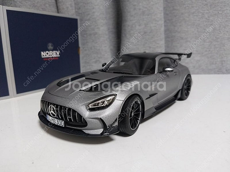 [1:18] 노레브 benz amg gt 블랙시리즈 다...--0