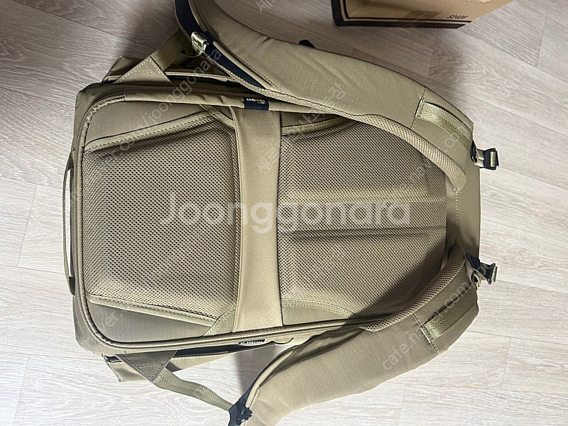 시모다 어반 30L 백팩 보아 색상 판매합니다--2