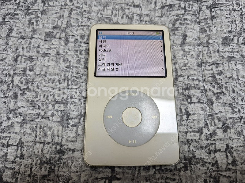 APPLE IPOD 5세대 30G 작동품 판매합니다.--0