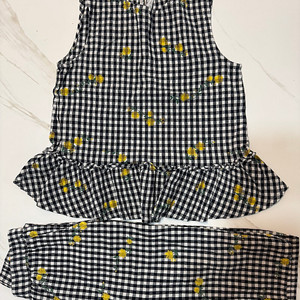 룰라비 지지미 상하셋트 130 9y 버버리키즈봉쁘앙타오아프리콧 에어피쉬베베베베보보쇼즈msgm리미떼두두베베드피노