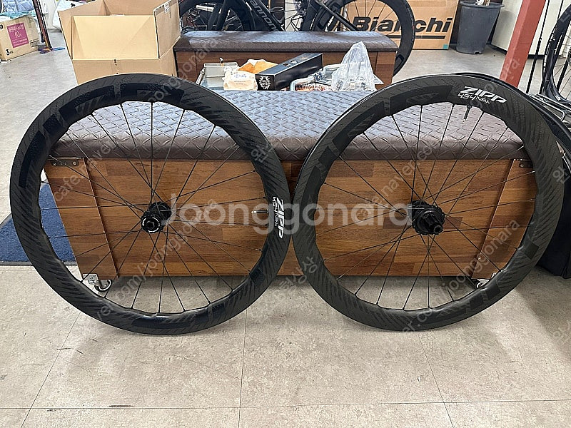 zipp 454 nsw 휠셋 판매합니다.--7