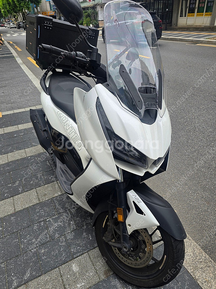 25년식 존테스 350d 화이트 팝니다--0