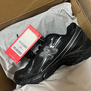 뉴발란스 740(U740BM2) 블랙 240 (뉴발란스 공홈구매)
